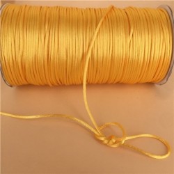 Fil satin pour macramé 2mm pour 10m couleur Jaune Or